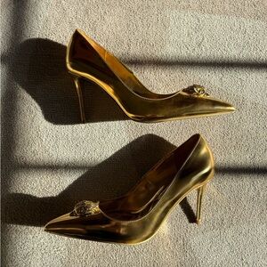 Brand New Kurt Geiger Gold Heels